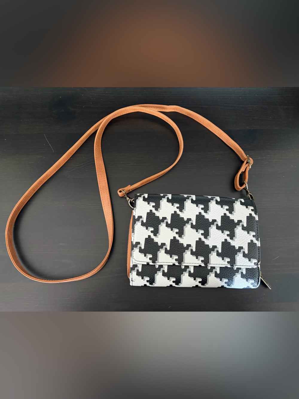 Thirty One Inspired Crossbody Ltd. - Classic Houndstooth Pebble